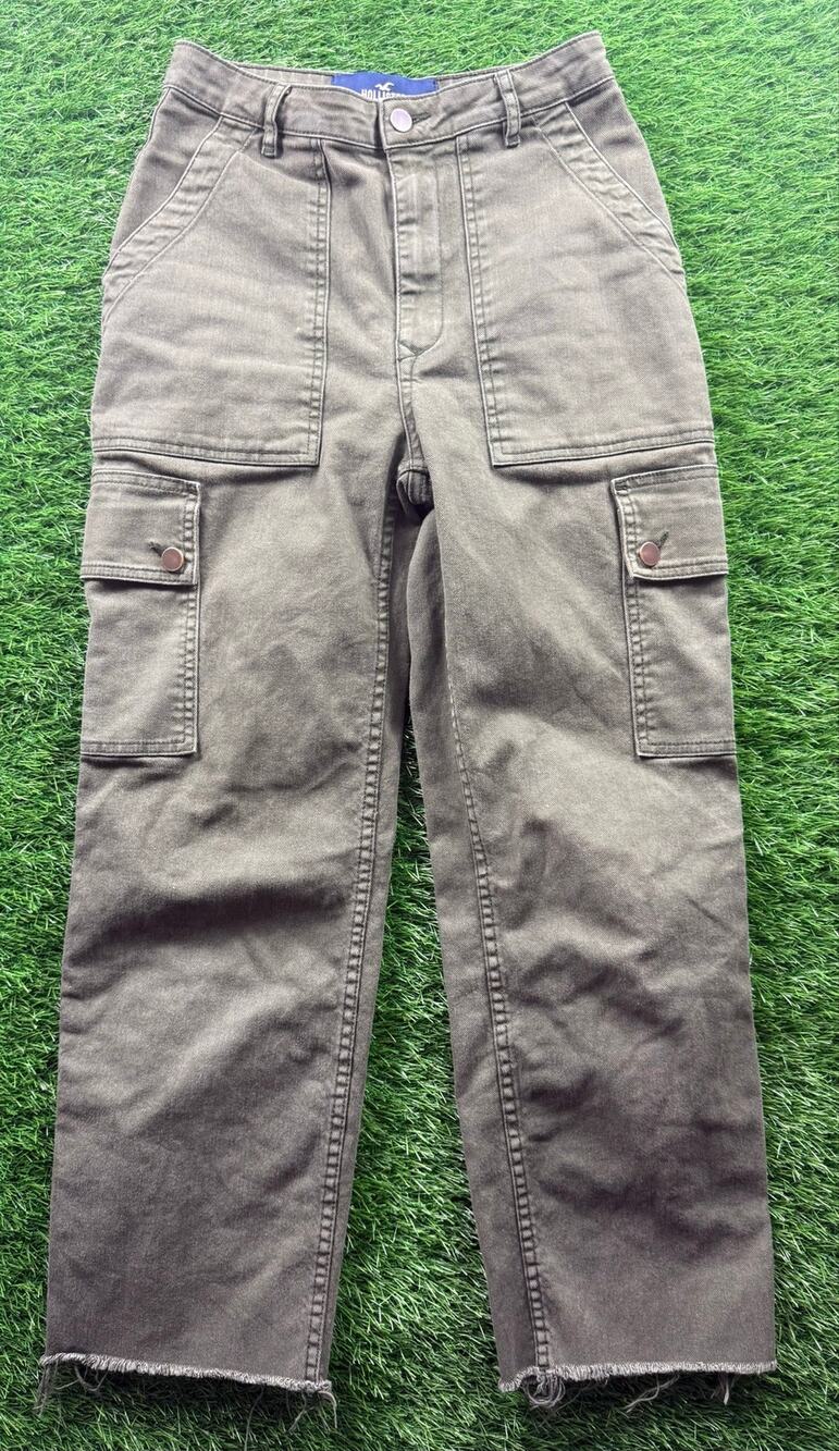 Hollister Ultra High Rise Mom Jeans Women’s 1 W25 Dark Olive Green Cargo Raw Hem